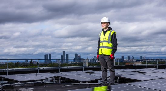 découvrez l'énergie solaire, une source d'énergie renouvelable et durable qui permet de réduire votre empreinte carbone tout en réalisant des économies sur votre facture d'électricité.