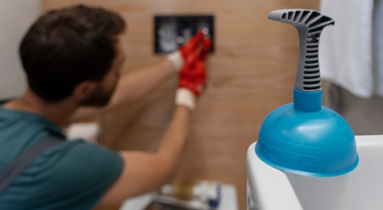 Produits détartrants pour nettoyage sanitaire post-pose