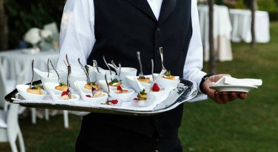 Traiteur buffet froid_quelles mises en bouche prévoir pour vos invités